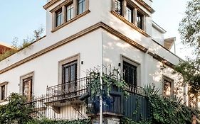 Pug Seal Polanco Anatole France Curamoria Collection